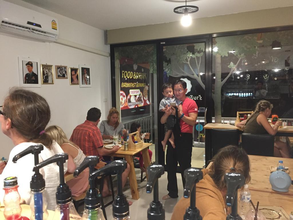 Innkhun House Urt Suratthani Airport Szuratthani Kültér fotó